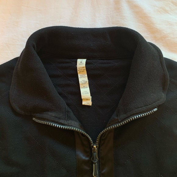 Black Lululemon Jacket ⭐️ perfect condition ⭐️ - Picture 2 of 4